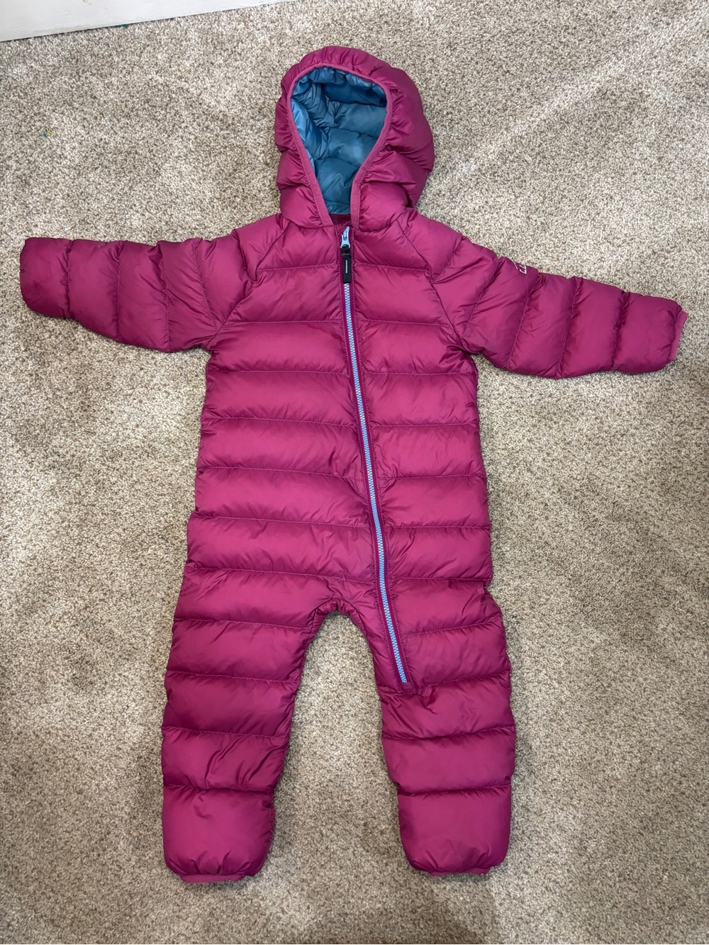 L.L. Bean Infants Magenta Ultralight 650 Down Bunting Snow Suit 6-12 months